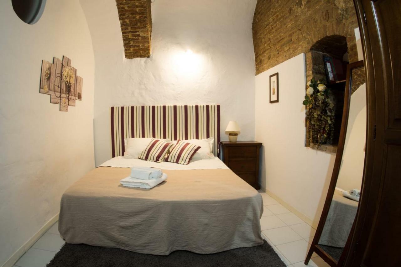 Residenza D'Epoca " Il Campo" By Francigenaapartments Siena Exterior foto